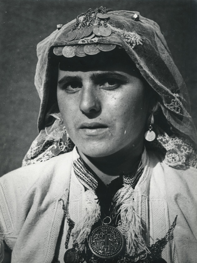 Ženski portret no 3