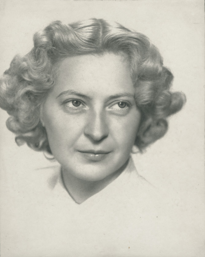 Portret Zlate Laure Mizner