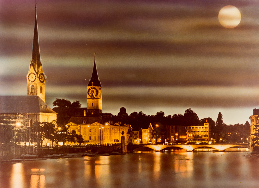 Mjesečina nad usnulim gradom