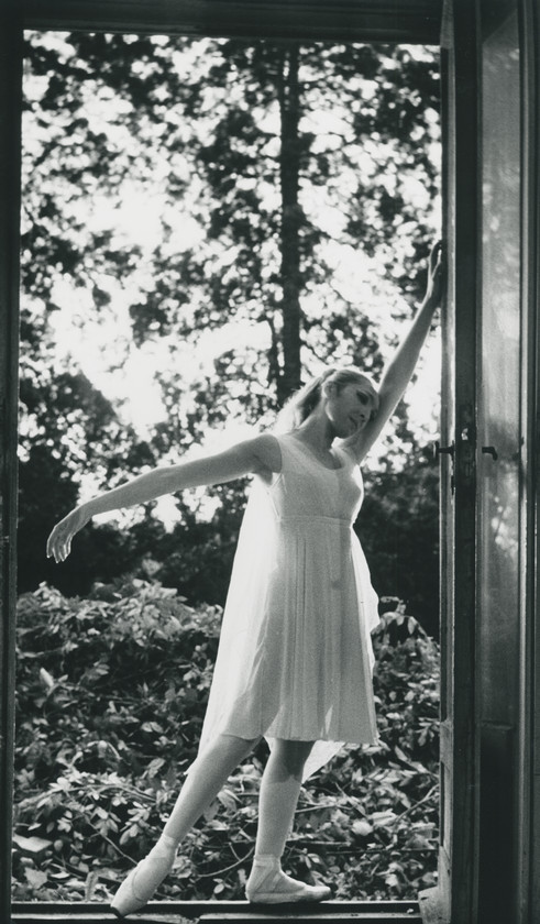 Balerina (M. Bezjak)