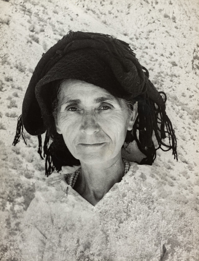 Žena