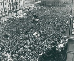 Veliki miting na Jelačić-trgu u čast slobode